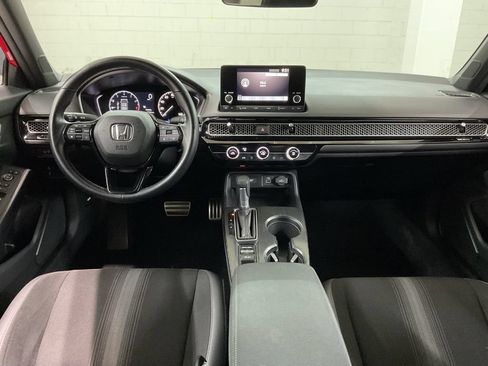 Used 2024 Honda Civic Sport image 8