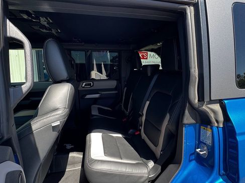 Used 2023 Ford Bronco Wildtrak AWD/4WD image 14