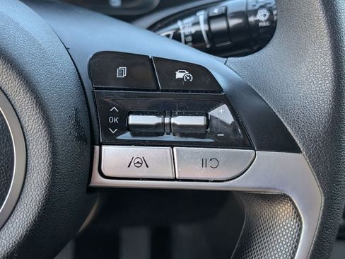 Used 2025 Hyundai Elantra Hybrid FWD image 23