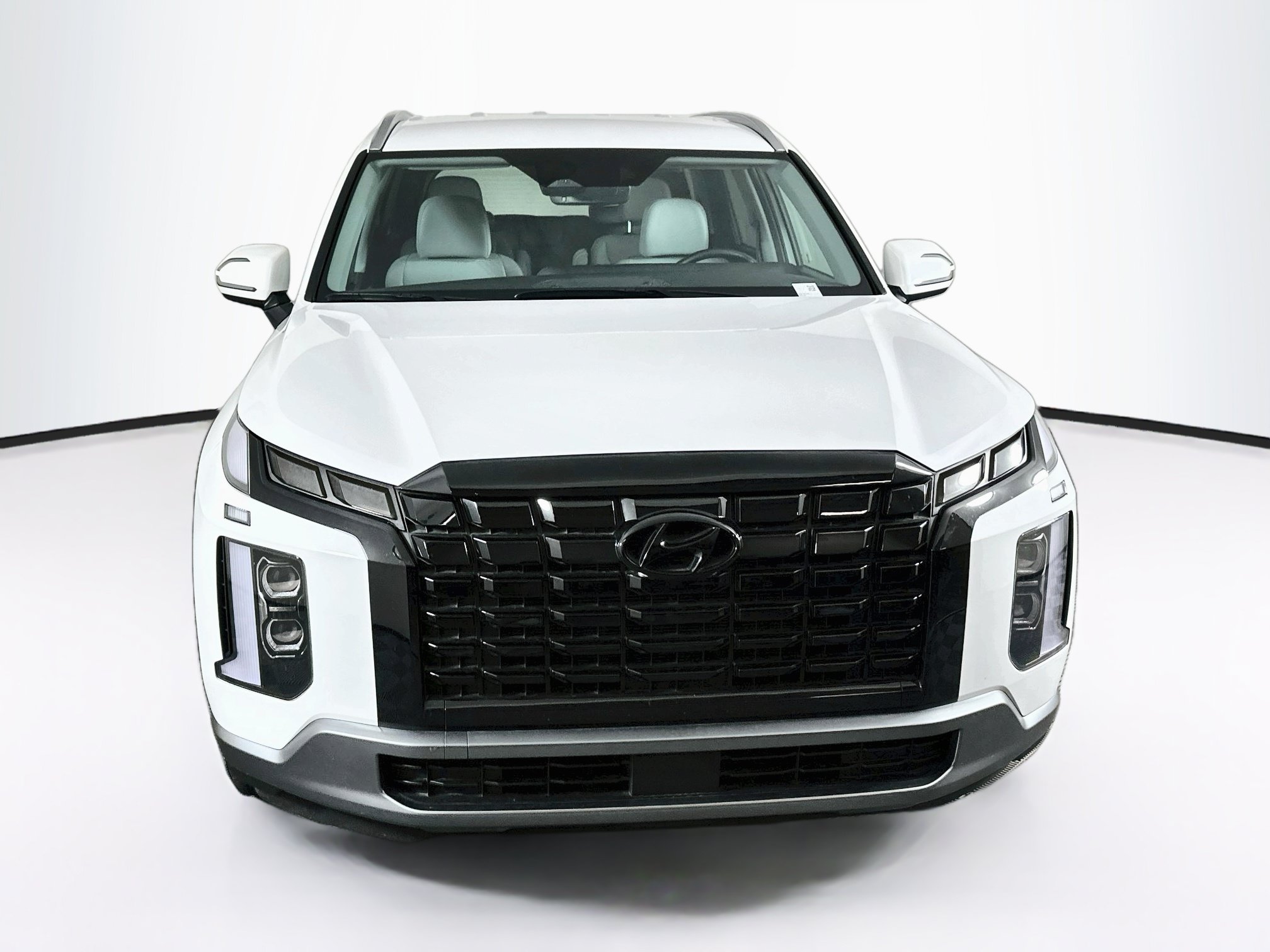Used 2025 Hyundai Palisade SEL FWD image 2