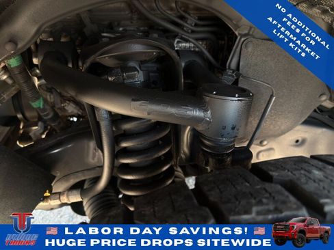 Used 2018 Toyota Tundra Platinum AWD/4WD image 17