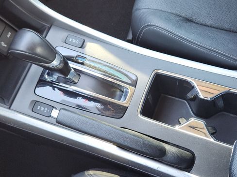 Used 2015 Honda Accord Touring image 20