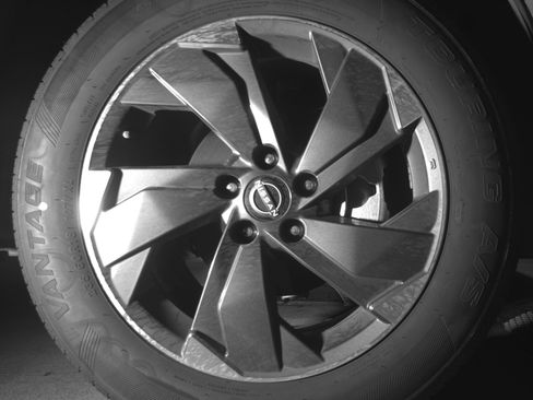 Used 2025 Nissan Rogue SV FWD image 13