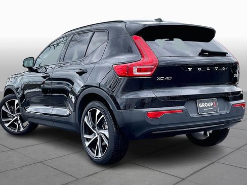 Used 2021 Volvo XC40 T5 R-Design w/ Advanced Package image 12