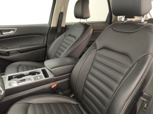 Used 2021 Ford Edge SEL w/ Convenience Package FWD image 17