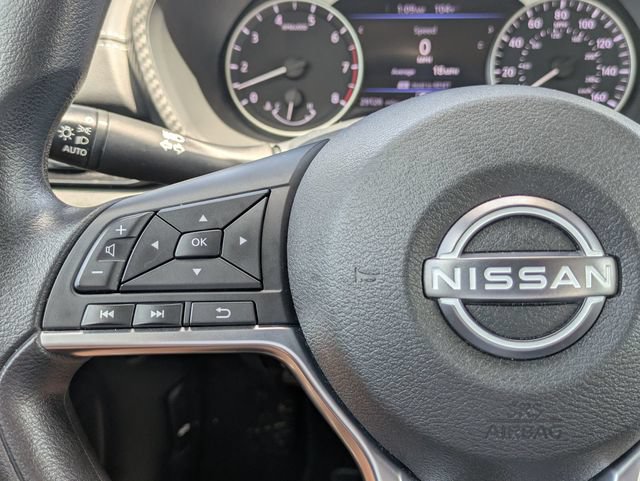 Used 2025 Nissan Sentra SV FWD image 19