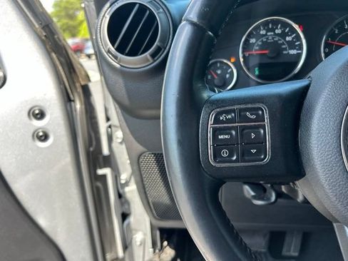 Used 2014 Jeep Wrangler Sport AWD/4WD image 19