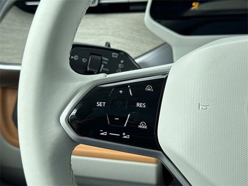 New 2025 Volkswagen ID. Buzz 1st Edition image 18