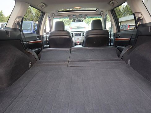 Used 2013 Subaru Outback 2.5i Limited AWD/4WD image 41