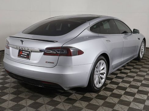 Used 2018 Tesla Model S P100D image 11