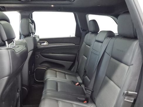 Used 2016 Jeep Grand Cherokee Summit w/ Platinum Series Group AWD/4WD image 12