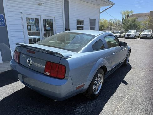 Used 2005 Ford Mustang Premium image 7