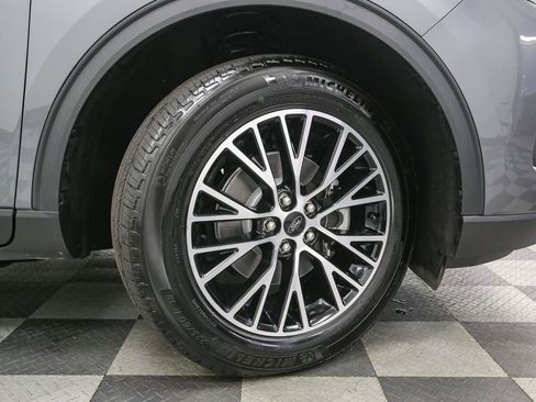 Used 2023 Ford Escape SE FWD image 14