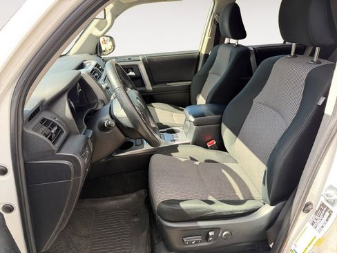 Used 2019 Toyota 4Runner SR5 AWD/4WD image 21