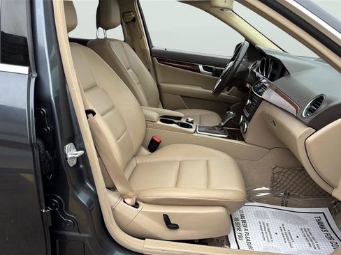Used 2014 Mercedes-Benz C 300 4MATIC Sedan image 13