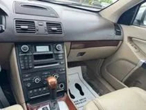 Used 2013 Volvo XC90 3.2 AWD/4WD image 1
