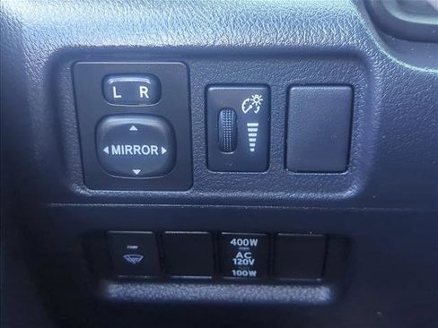 Used 2018 Toyota 4Runner SR5 image 15