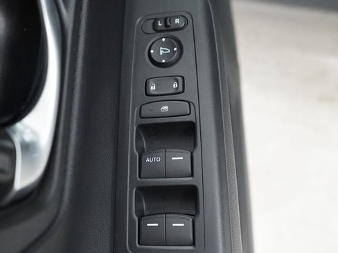 Used 2023 Honda CR-V LX image 13