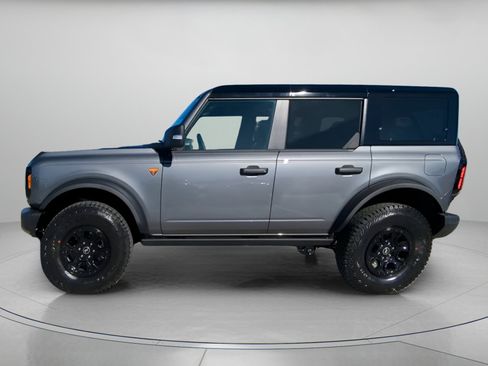 New 2025 Ford Bronco Badlands image 15