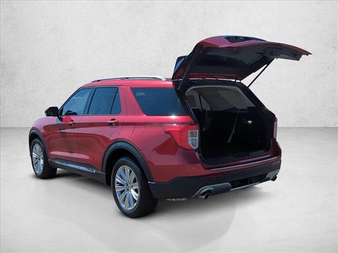 Used 2022 Ford Explorer Limited w/ Limited Technology Package image 9