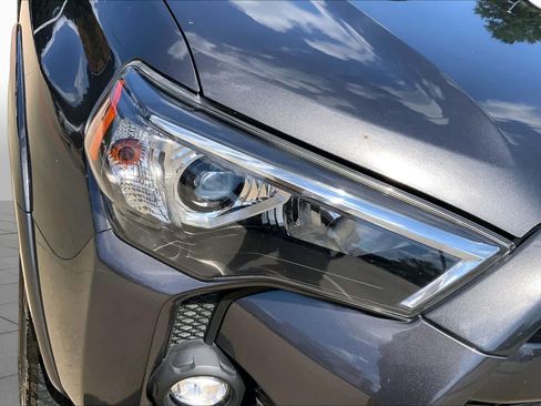 Used 2021 Toyota 4Runner SR5 RWD image 26