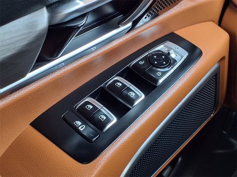 Used 2024 Kia Telluride EX X-Line image 19