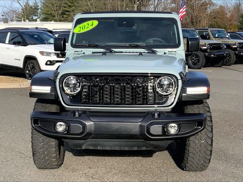 Certified 2024 Jeep Wrangler Willys image 3