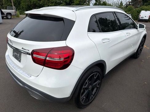 Used 2019 Mercedes-Benz GLA 250 4MATIC image 2