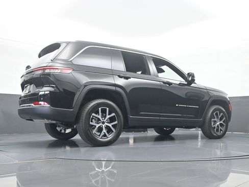 Used 2025 Jeep Grand Cherokee Limited image 49