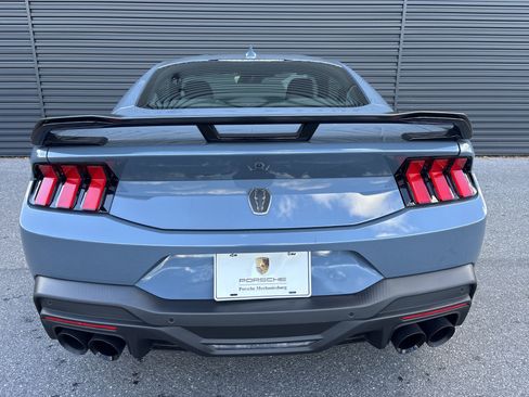 Used 2024 Ford Mustang Dark Horse image 4