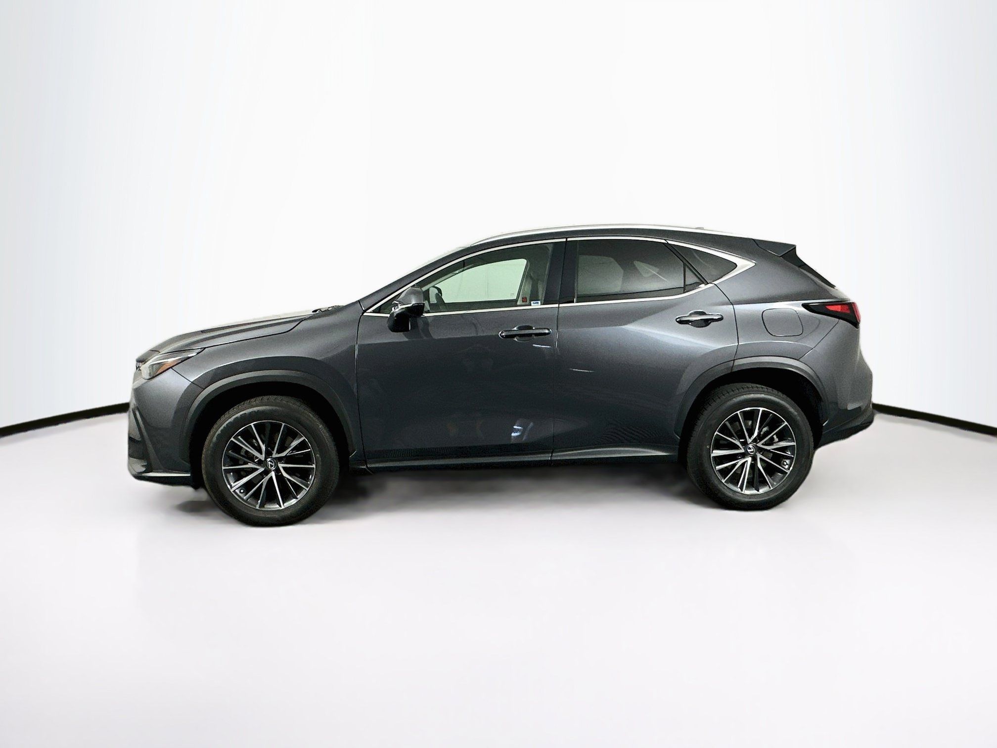 Used 2023 Lexus NX 350 AWD image 4