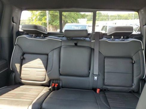 New 2026 GMC Sierra 1500 AT4X AWD/4WD image 9