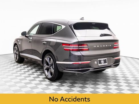 Used 2025 Genesis GV80 3.5T Prestige image 3