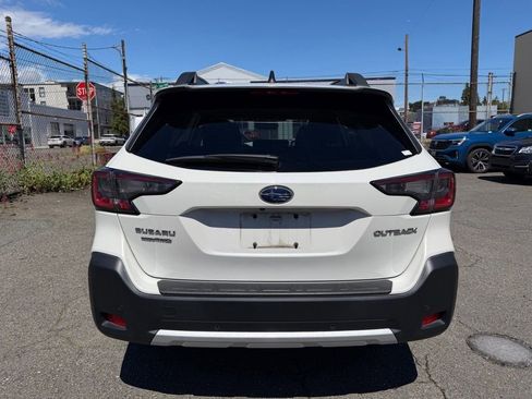 Used 2023 Subaru Outback Limited AWD/4WD image 5