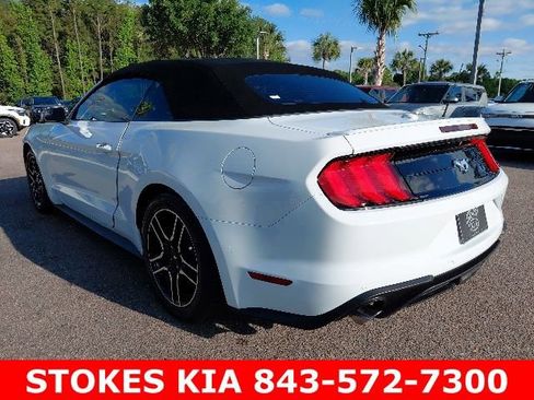 Used 2020 Ford Mustang Premium RWD image 7