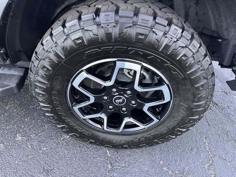 Used 2024 Ford Bronco Outer Banks image 16