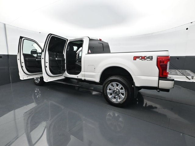 Used 2019 Ford F350 Platinum w/ Platinum Ultimate Package AWD/4WD image 33