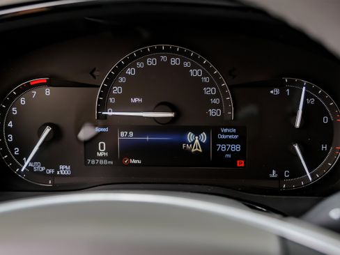 Used 2018 Cadillac XT5 Premium Luxury w/ Driver Assist Package image 20