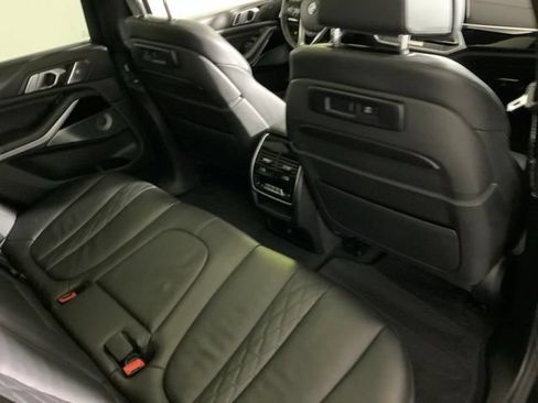 Used 2019 BMW X5 xDrive50i w/ Executive Package AWD/4WD image 34
