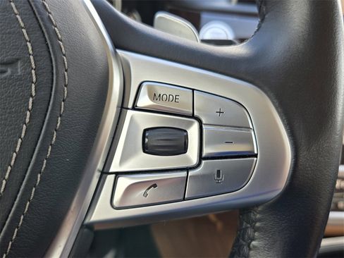 Used 2019 BMW 750i xDrive w/ Executive Package image 24