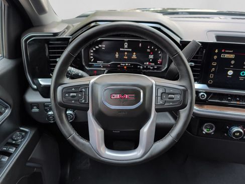 Used 2024 GMC Sierra 1500 Elevation AWD/4WD image 11