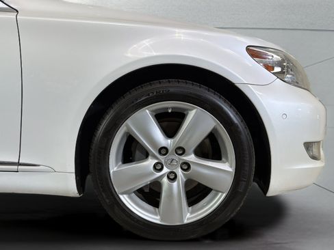 Used 2012 Lexus LS 460 w/ Luxury Value Edition RWD image 34