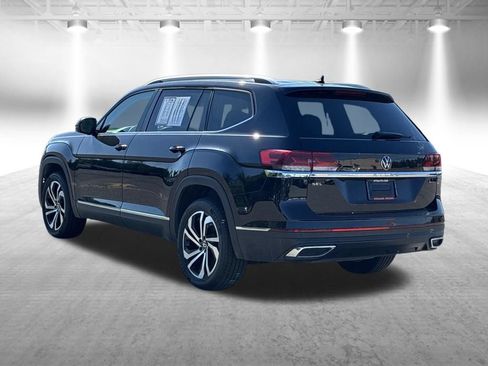 Used 2023 Volkswagen Atlas SEL AWD/4WD image 3