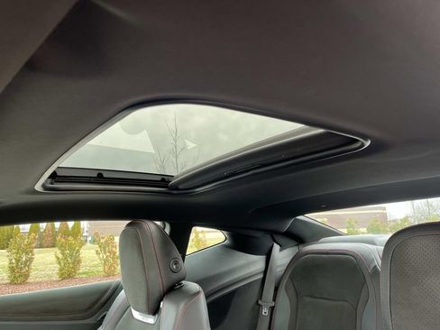 Used 2019 Chevrolet Camaro ZL1 image 22