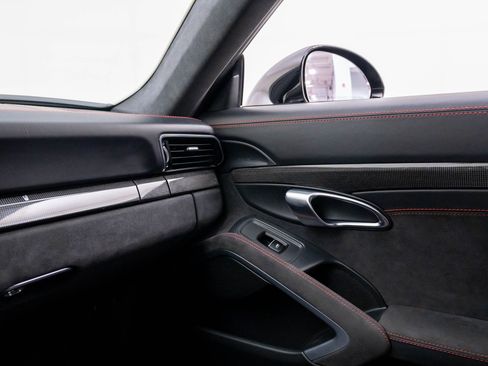 Used 2014 Porsche 911 GT3 w/ Carbon Interior Package RWD image 24