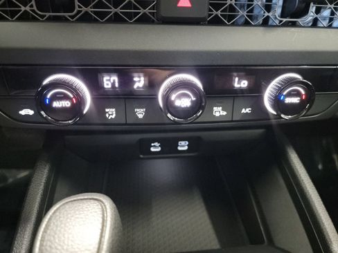 Used 2025 Honda Accord SE image 21
