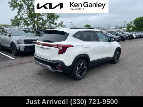 Used 2024 Kia Seltos EX FWD image 5