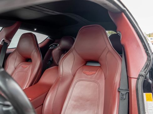 Used 2016 Aston Martin Rapide S image 13