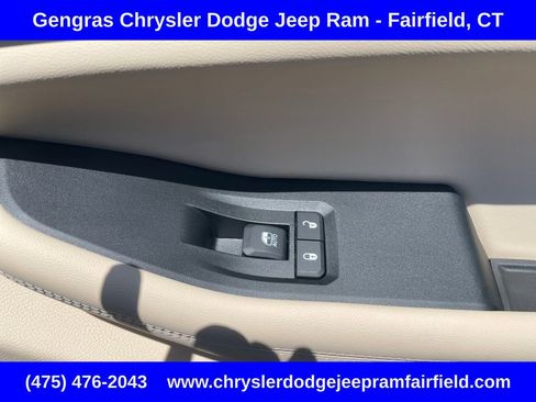 Used 2023 Jeep Grand Cherokee Limited AWD/4WD image 14