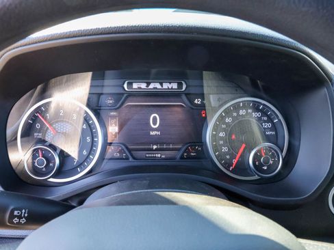 New 2026 RAM 1500 Express image 25